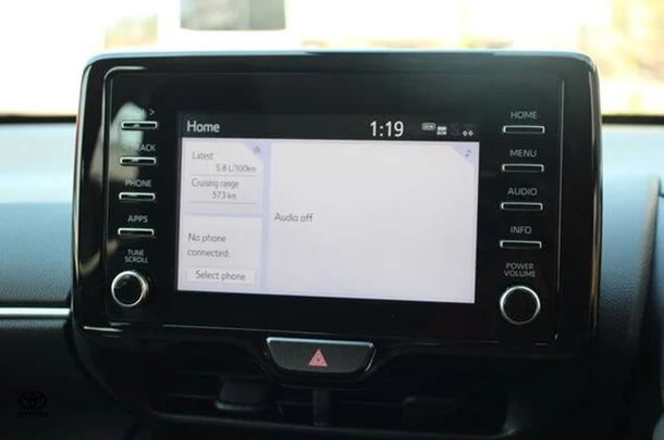 2023 Toyota Yaris Cross GX image 15