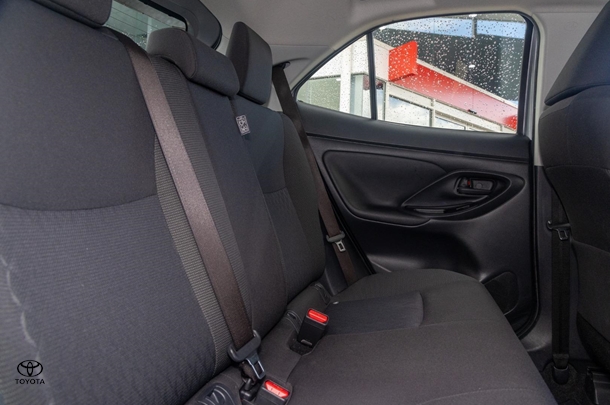 2023 Toyota Yaris Cross Hybrid GX image 9