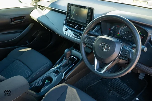 2020 TOYOTA Corolla Hatch Hybrid Ascent Sport image 7