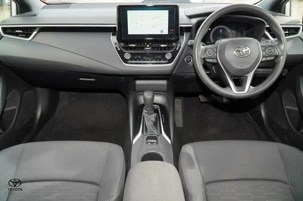 2022 Toyota Corolla Hatch Hybrid Ascent Sport image 5