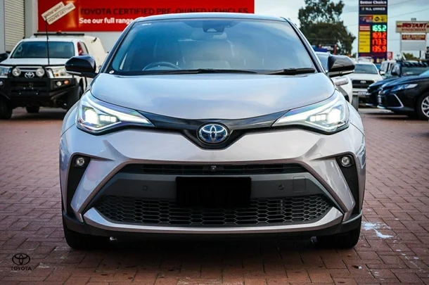 2021 Toyota C-HR Hybrid Koba 2WD image 3