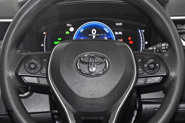 2024 Toyota Corolla Hatch Hybrid Ascent Sport image 16