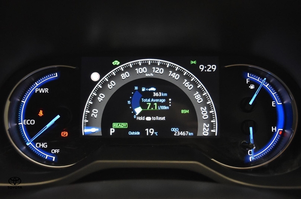2022 Toyota RAV4 Hybrid XSE (AWD) image 10