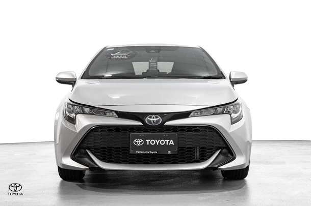 2019 Toyota Corolla Hatch Hybrid Ascent Sport image 2
