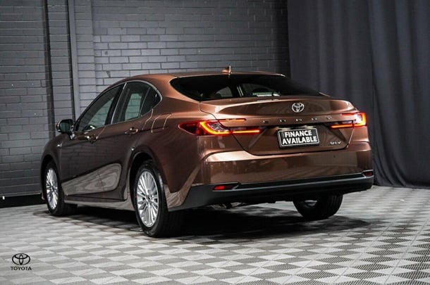 2025 Toyota Camry Hybrid Ascent Sport image 8
