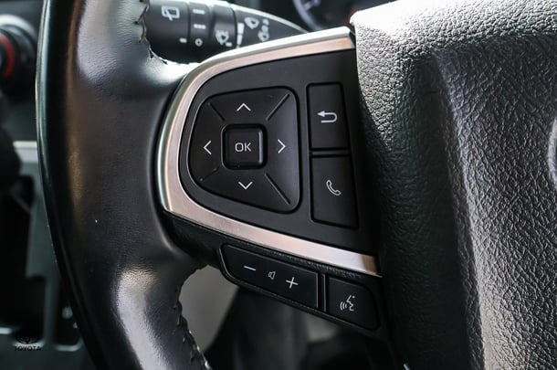 2020 Toyota Hiace LWB image 19