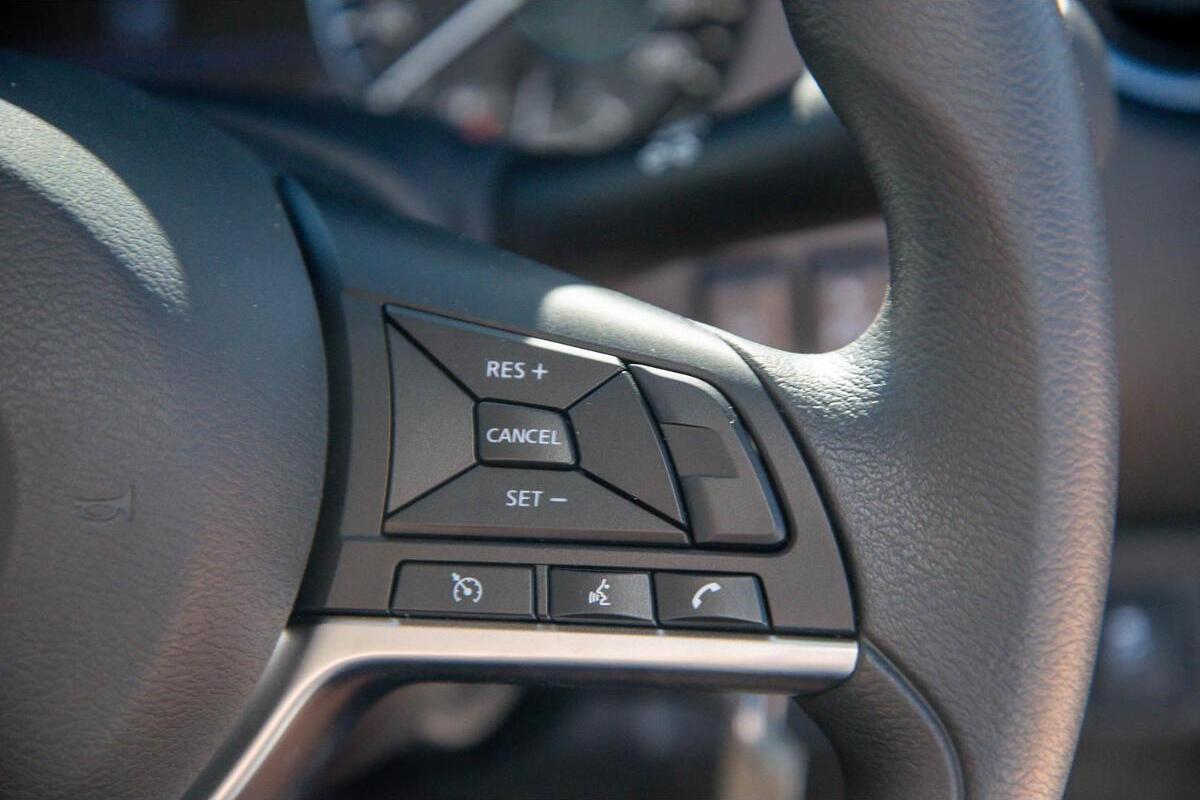 2024 Nissan Navara SL D23 Manual 4x4 MY24 Dual Cab image 15