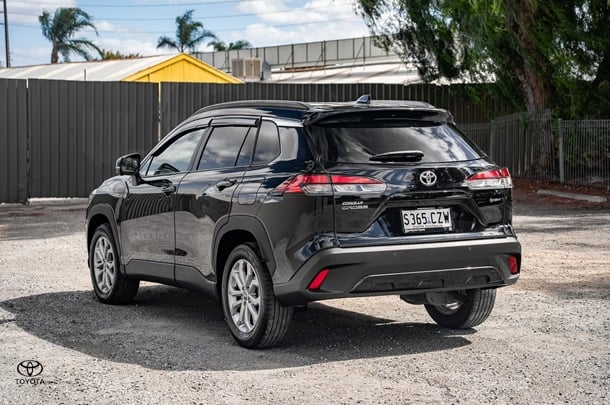 2024 Toyota COROLLA CROSS HYBRID GXL image 33