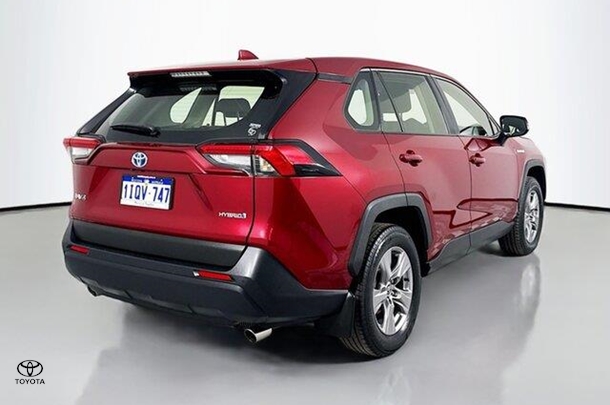2023 Toyota Rav4 Hybrid GX image 10