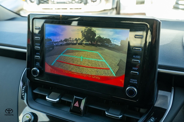 2021 TOYOTA Corolla Hatch Hybrid SX image 10