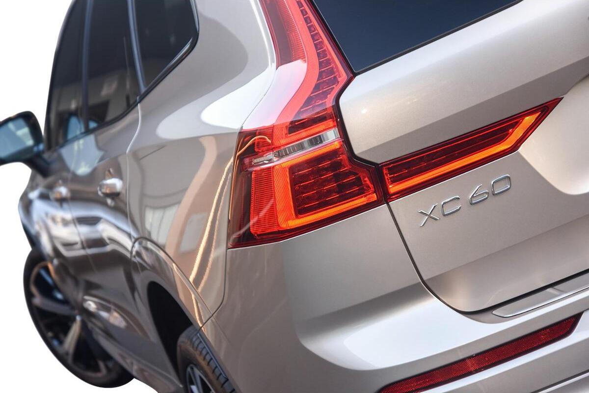 2025 Volvo XC60 Ultra T8 Plug-In Hybrid Auto AWD MY25 image 20