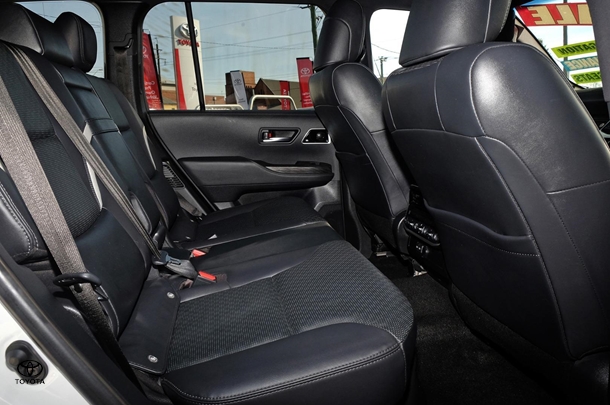 2024 Toyota LANDCRUISER GR-S image 8