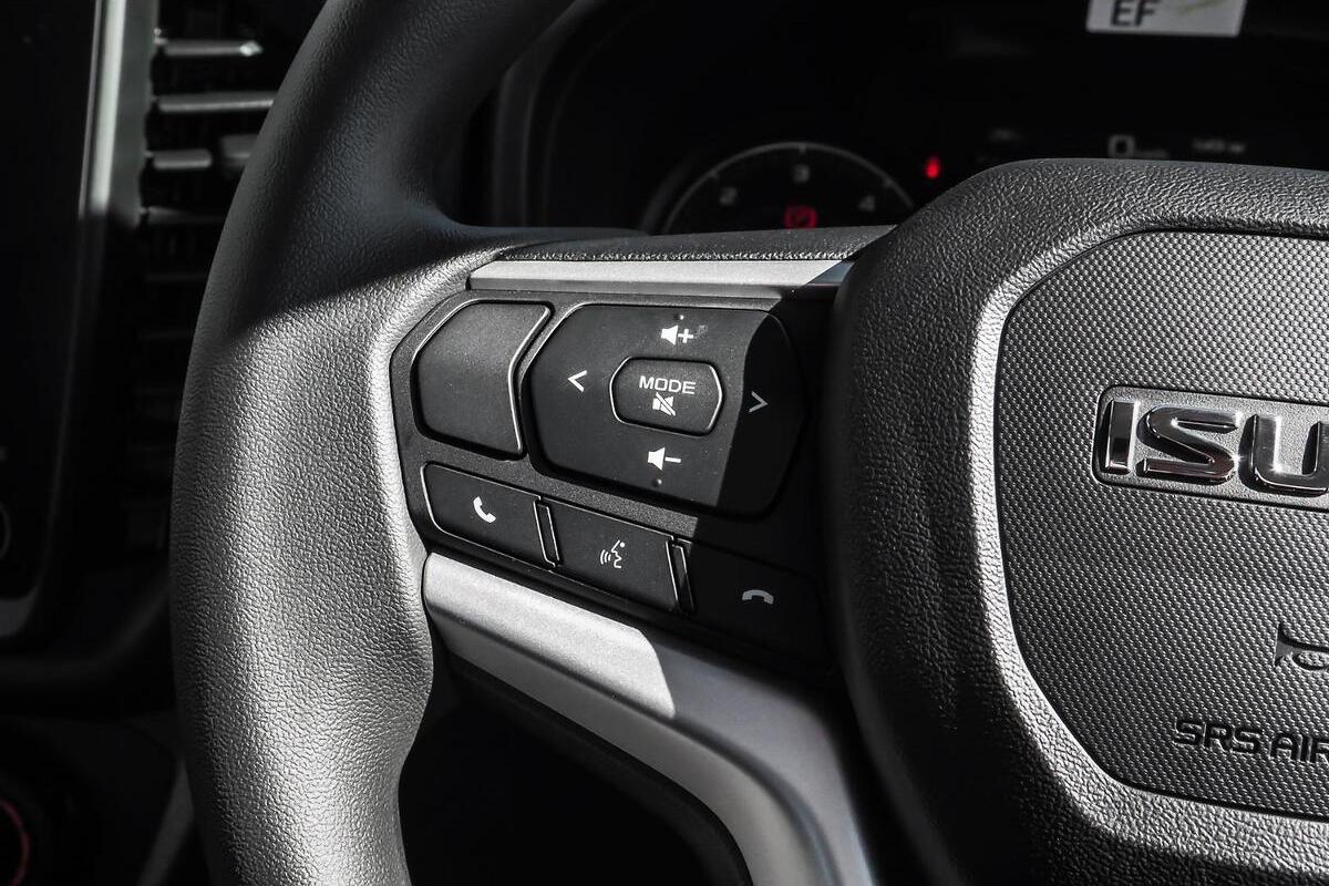2025 Isuzu D-MAX SX High Ride Auto 4x2 MY24 image 14