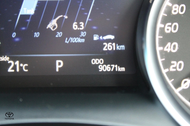 2019 Toyota Camry Hybrid SL image 35