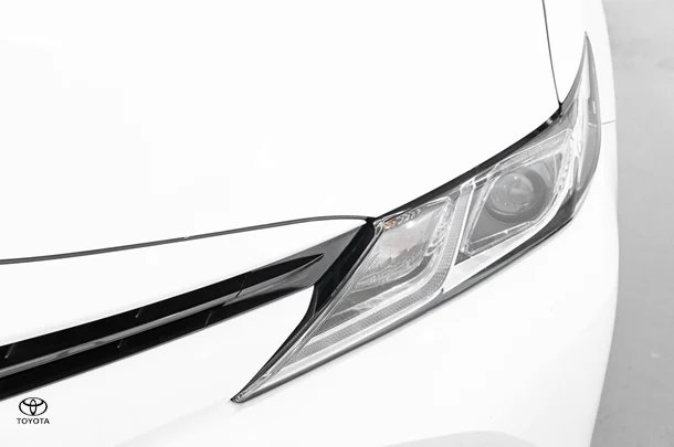 2019 Toyota Camry Hybrid Ascent image 11