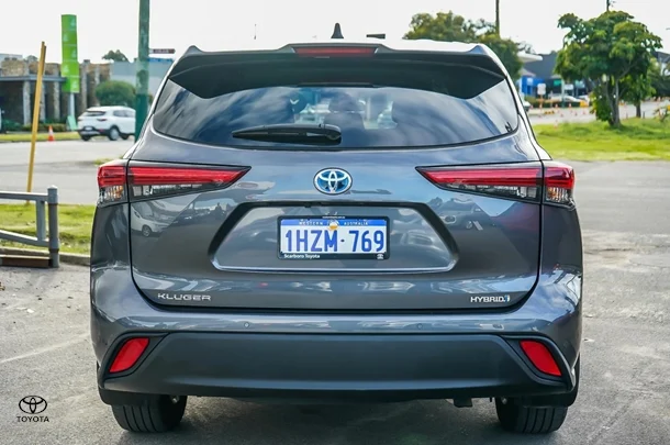 2023 Toyota Kluger Hybrid GX image 5