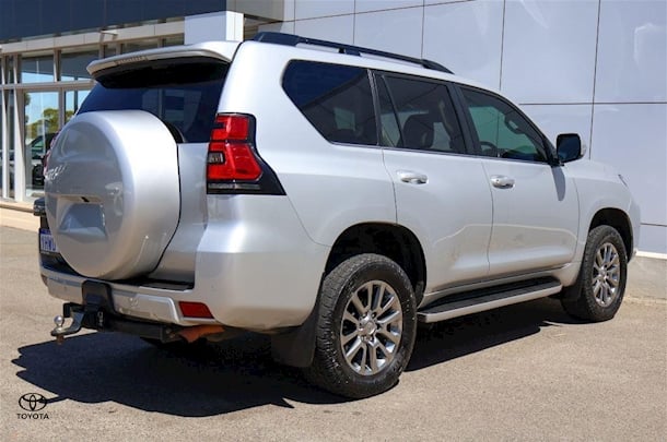 2019 Toyota Prado VX image 7