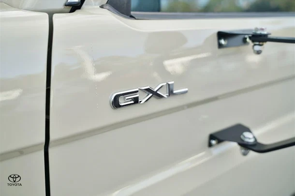 2025 Toyota LC Military GXL image 20