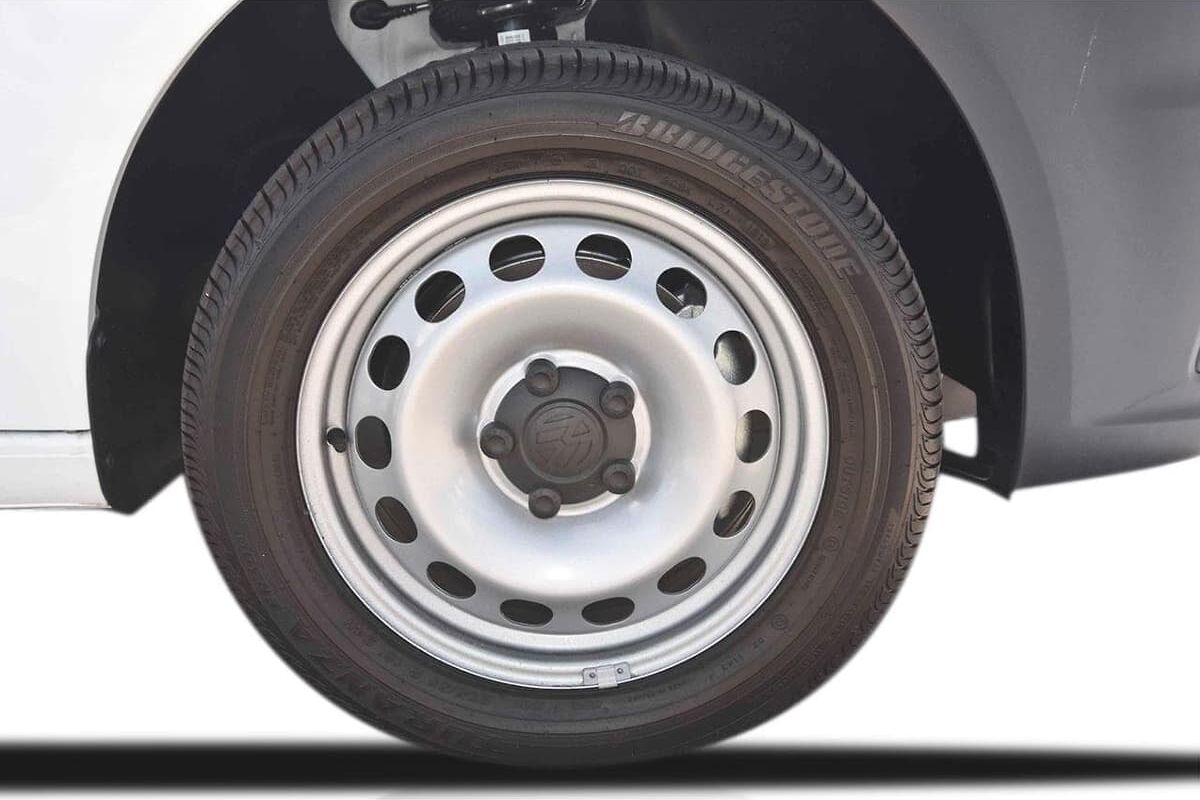 2024 Volkswagen Caddy TSI220 5 Maxi Manual MY24 image 8