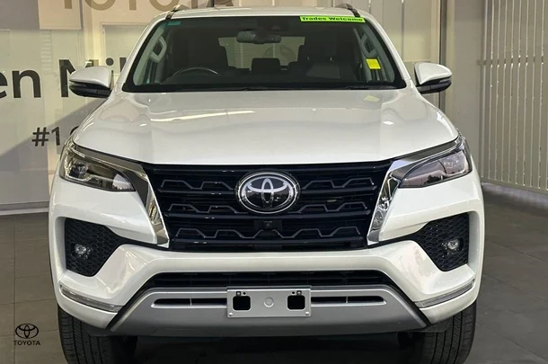 2024 Toyota Fortuner Crusade image 3