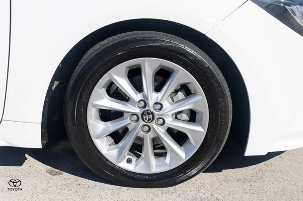2021 Toyota Corolla Ascent Sport image 22