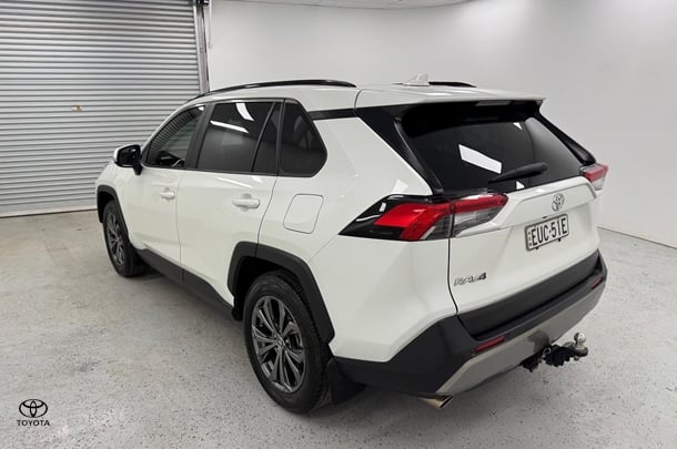 2022 Toyota RAV4 GXL-2WD image 5
