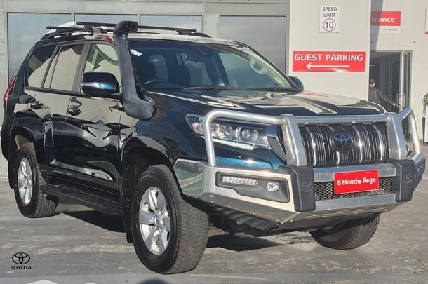 2022 Toyota Prado GXL image 2