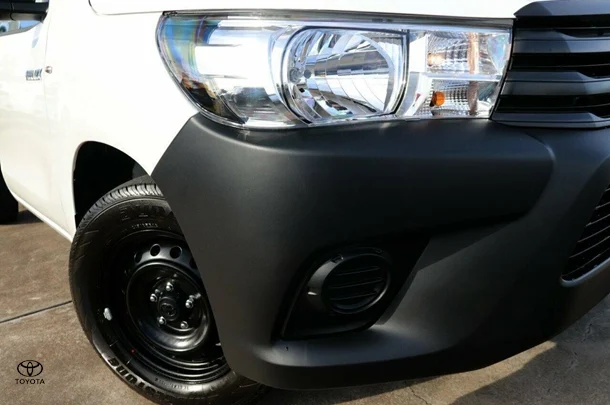 2024 Toyota Hilux 4x2 Workmate image 2