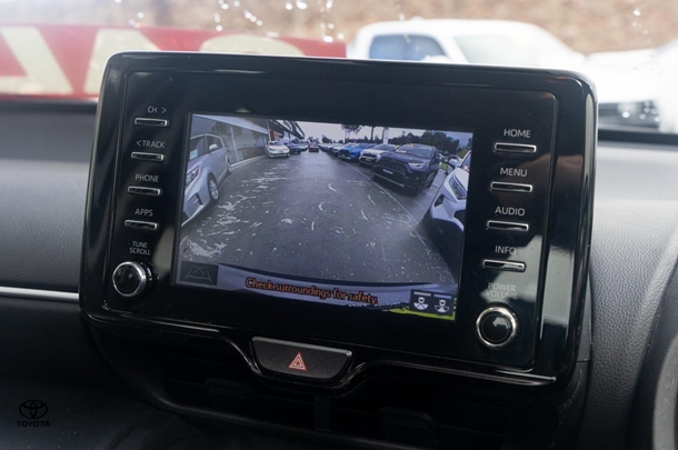 2023 Toyota Yaris Cross Hybrid GX image 15