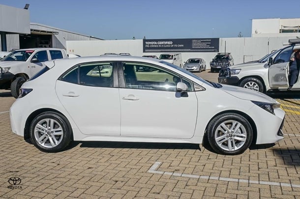 2021 Toyota Corolla Ascent Sport image 3