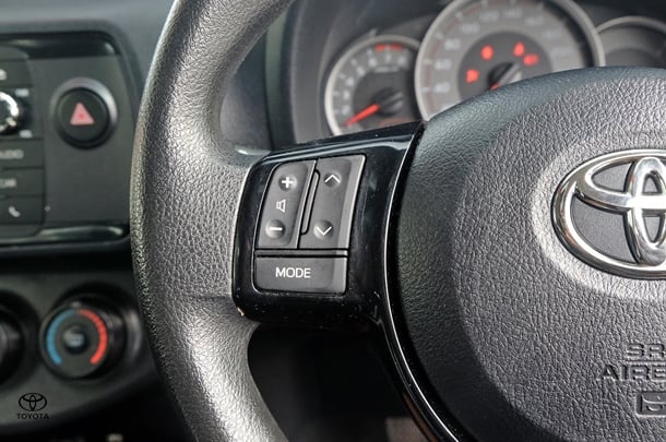 2019 Toyota Yaris Ascent image 14