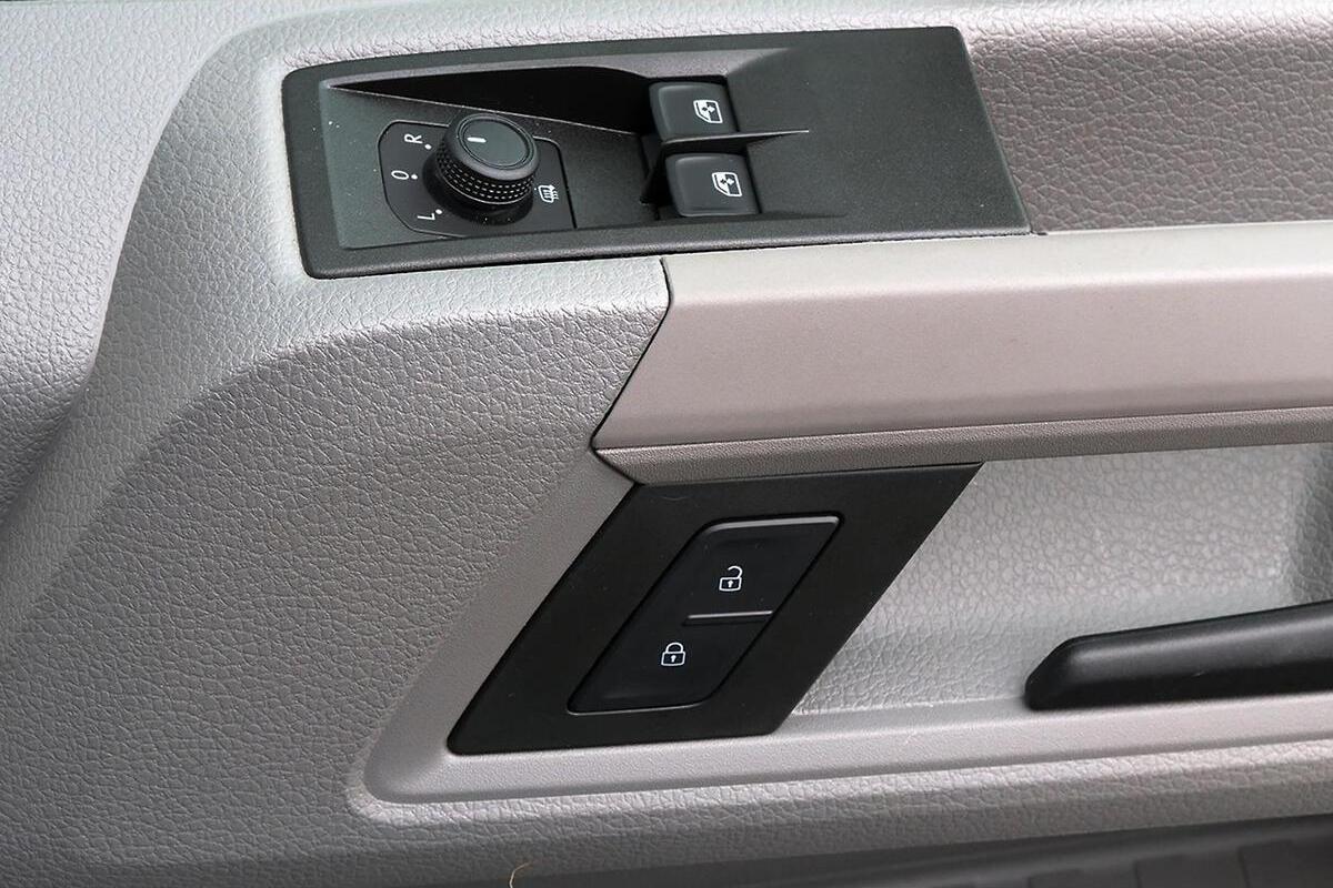 2024 Volkswagen Crafter 50 TDI410 SY1 Medium Wheelbase Auto MY24 image 16