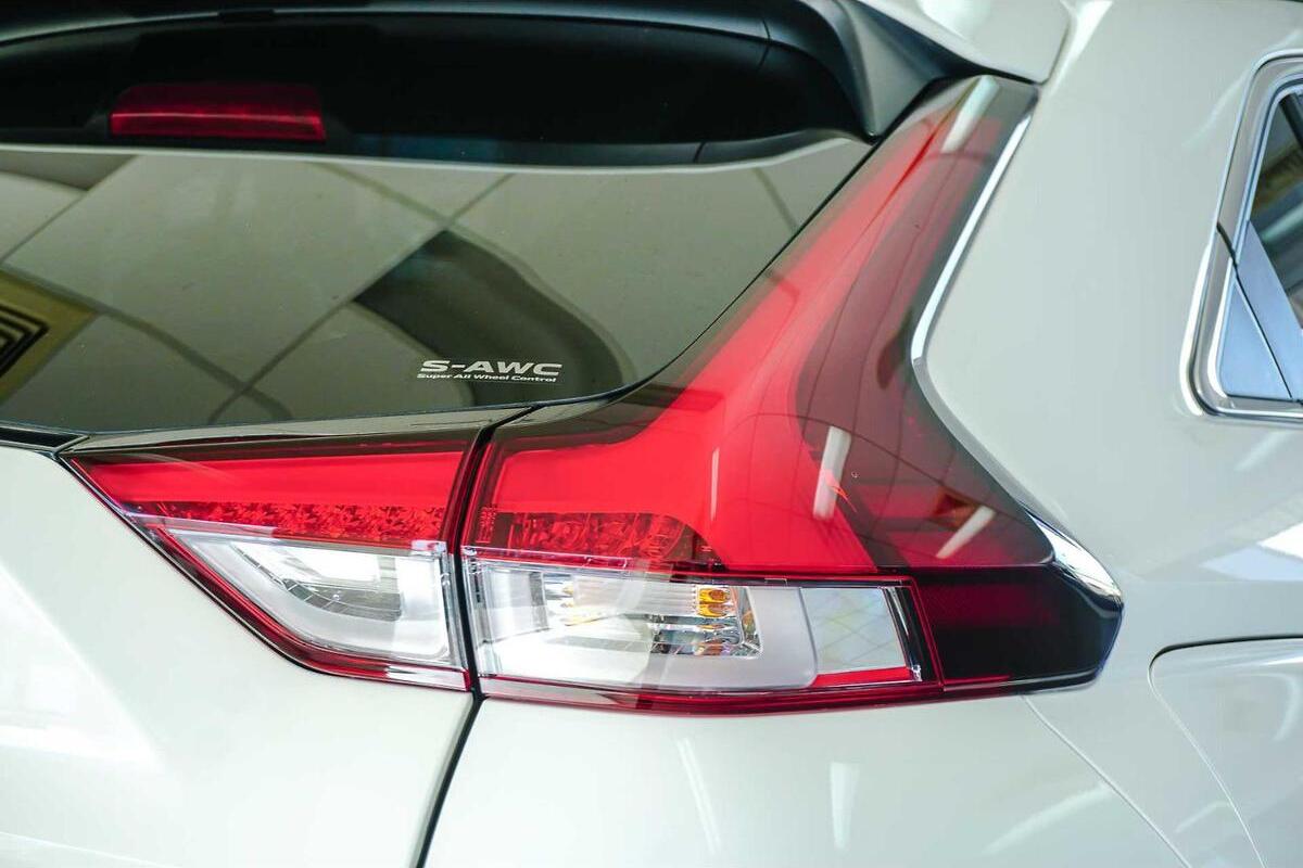 2024 Mitsubishi Eclipse Cross PHEV Aspire YB Auto AWD MY24 image 18