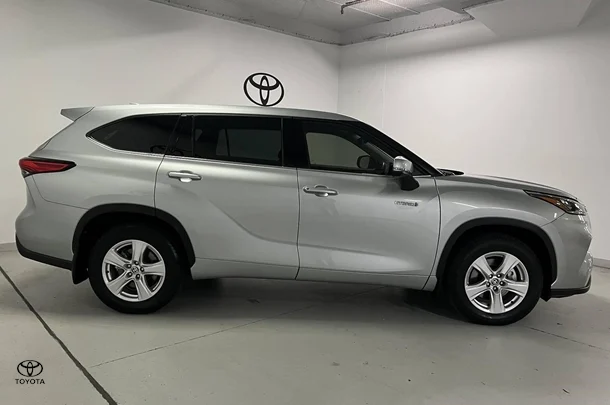 2021 Toyota Kluger Hybrid GX AWD image 4