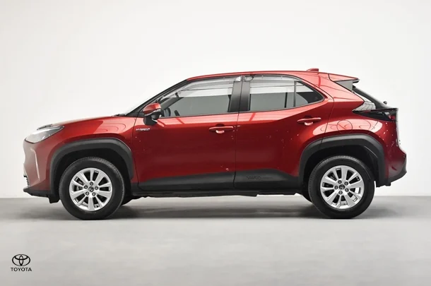 2022 Toyota Yaris Cross Hybrid GX image 4