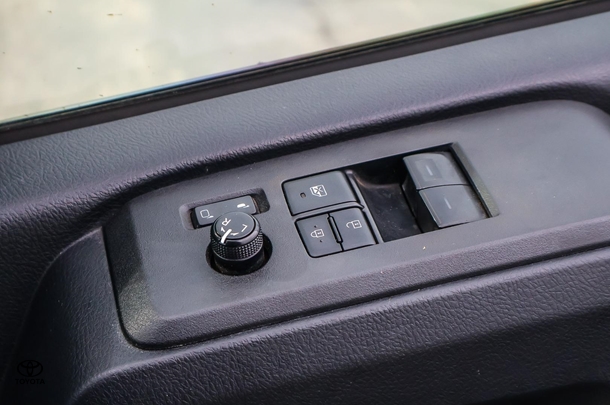 2020 Toyota Hiace LWB image 20