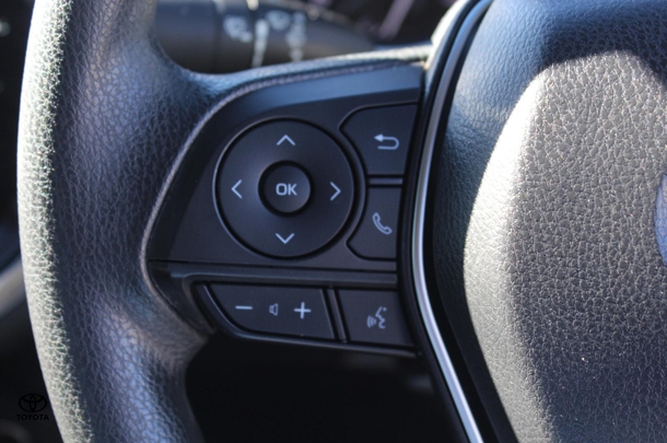 2020 Toyota Camry Ascent image 23
