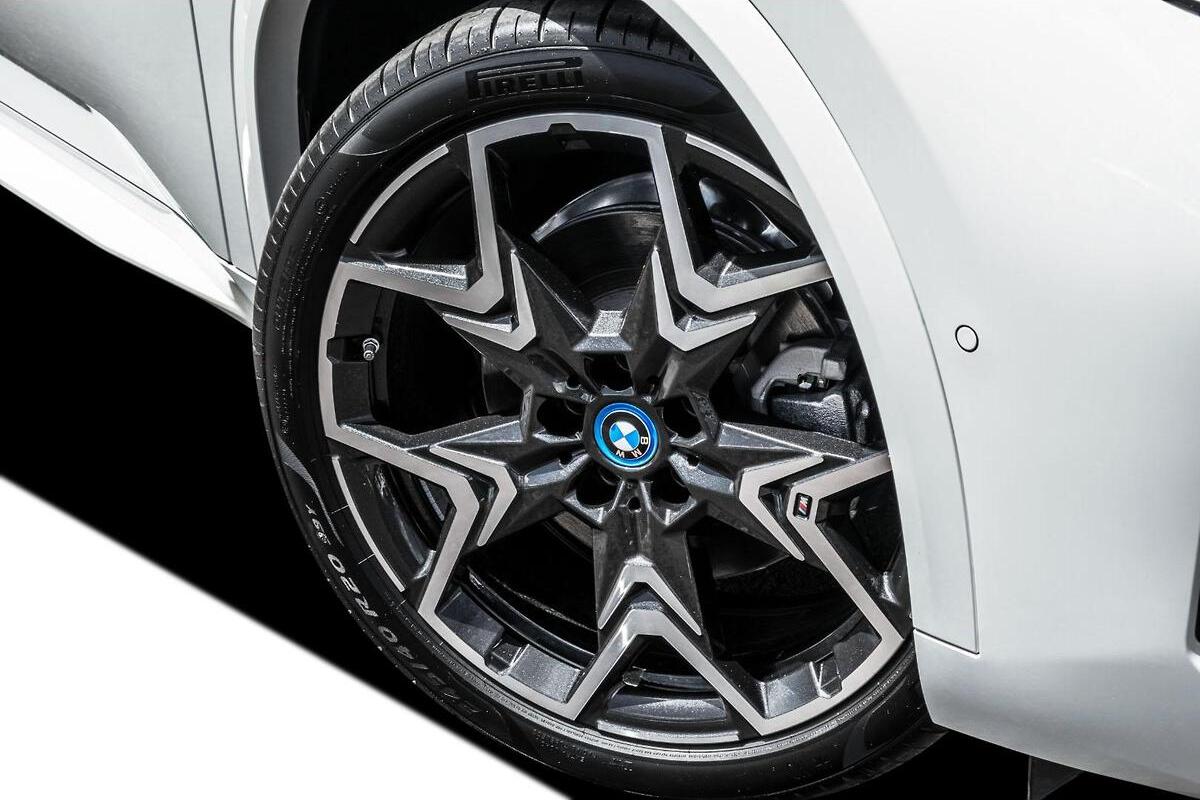 2025 BMW iX2 xDrive30 M Sport U10 Auto AWD image 19