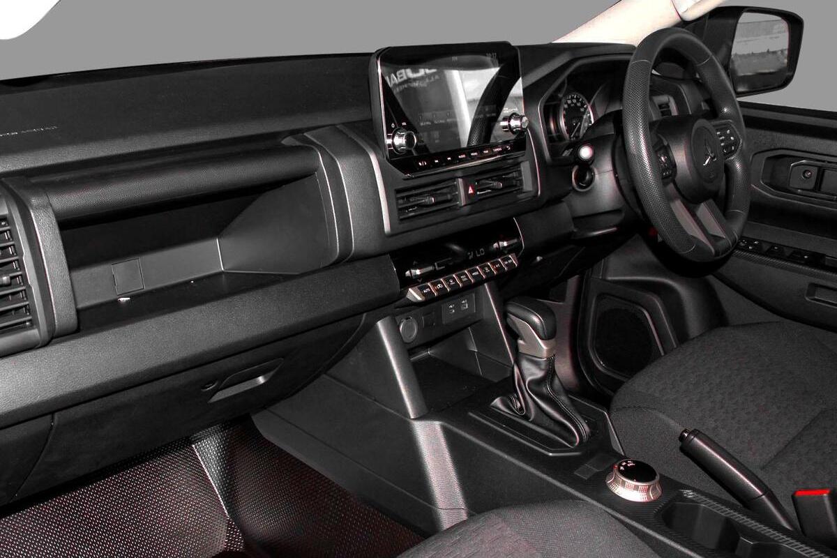 2025 Mitsubishi Triton GLX MV Auto 4X4 MY25 Double Cab image 7