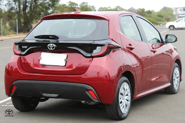 2023 Toyota Yaris Ascent Sport image 8