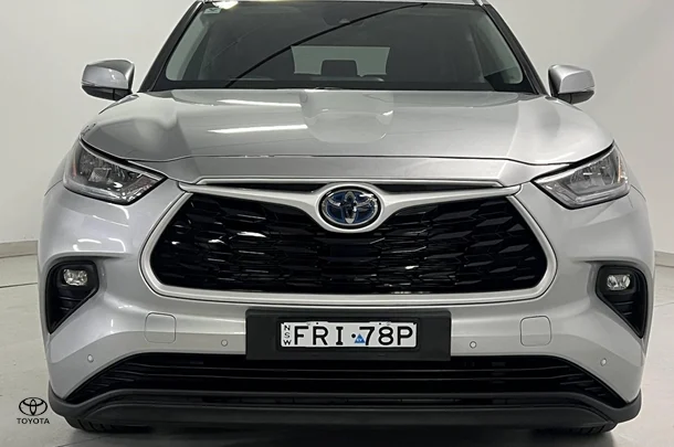 2021 Toyota Kluger Hybrid GX AWD image 3
