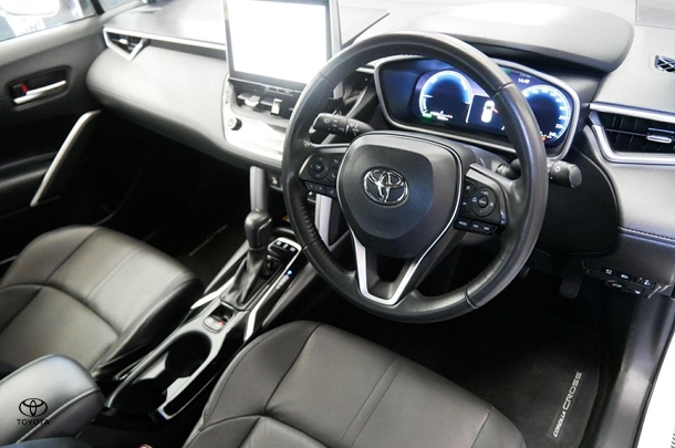 2023 Toyota Corolla Cross HV Atmos image 4