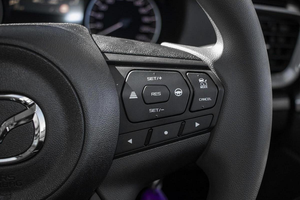 2024 Mazda BT-50 XT TF Auto 4x2 Dual Cab image 13