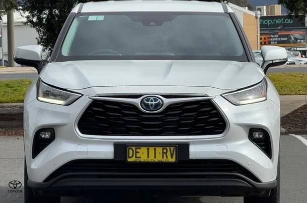 2022 Toyota KLUGER HYBRID GX AWD image 2