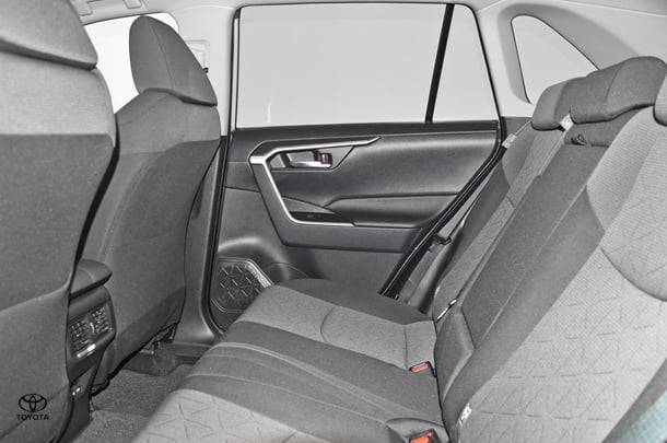 2024 Toyota RAV4 Hybrid GXL-2WD image 18