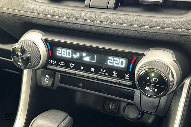 2023 Toyota Rav4 Hybrid GX-2WD image 24