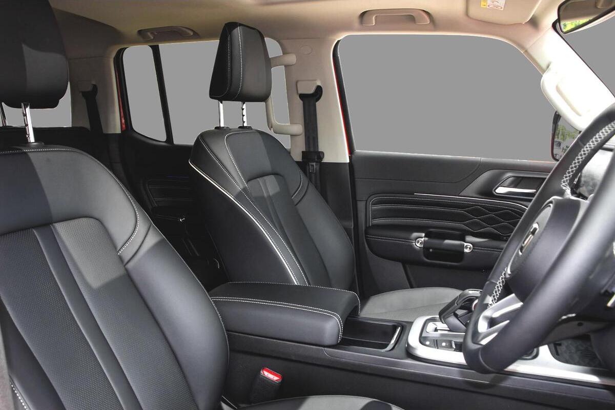 2024 GWM Tank 300 Ultra Hybrid Auto 4x4 image 9