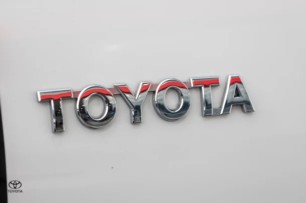 2023 Toyota HILUX Rogue image 20