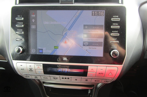 2021 Toyota Prado VX image 13