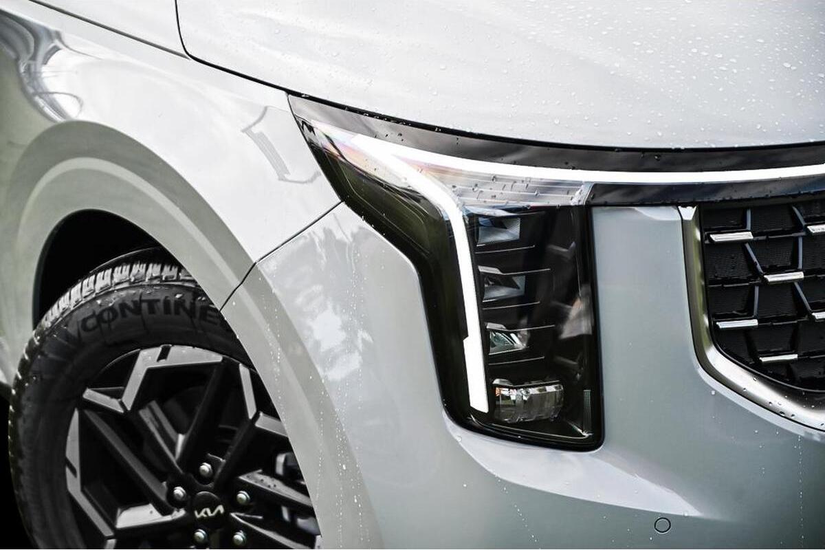 2024 Kia Carnival Sport Auto MY25 image 17